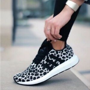 Adidas Women's Black Originals Swift Run Casual Sneakers Size 7 women’s Leopard